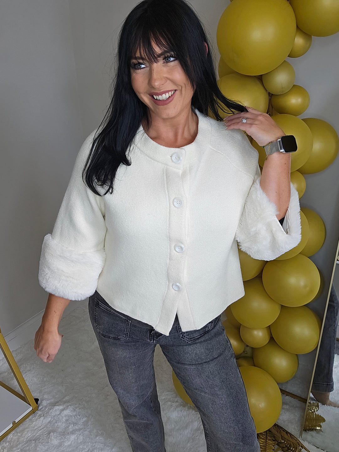 Oslo Faux Fur Sleeve Cardigan/Jacket/Top - (One Size, fits up to Size 14/16) - Cream