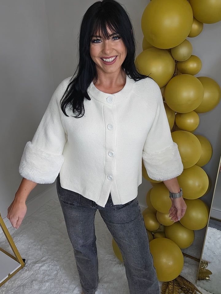 Oslo Faux Fur Sleeve Cardigan/Jacket/Top - (One Size, fits up to Size 14/16) - Cream