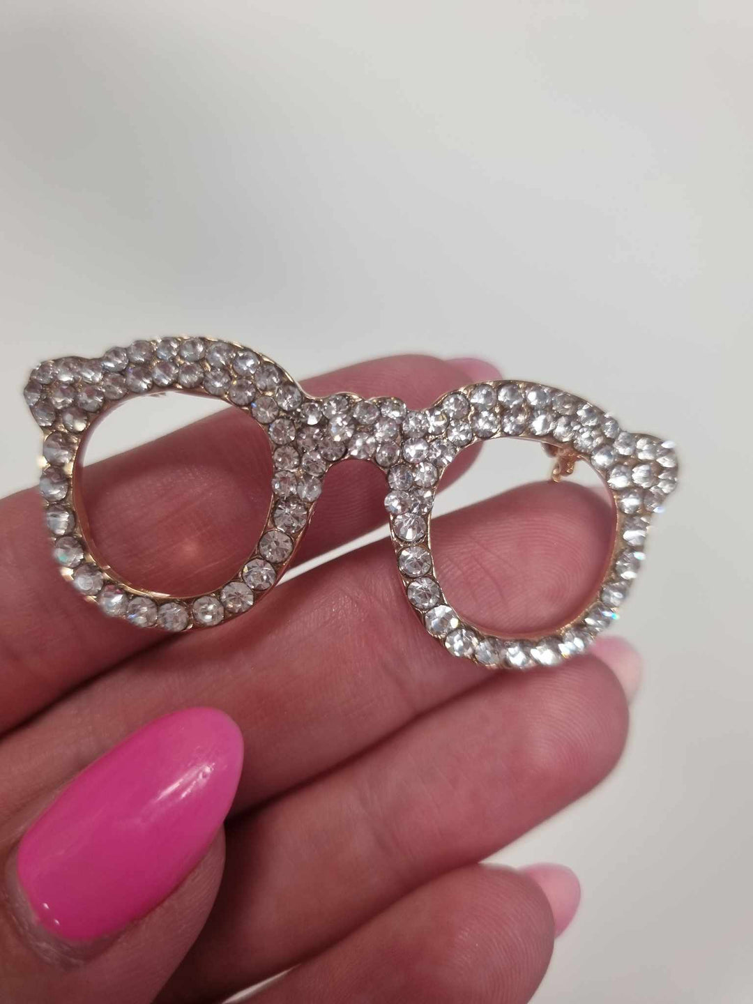 Brooch/ Glasses Holder - Gold Detail
