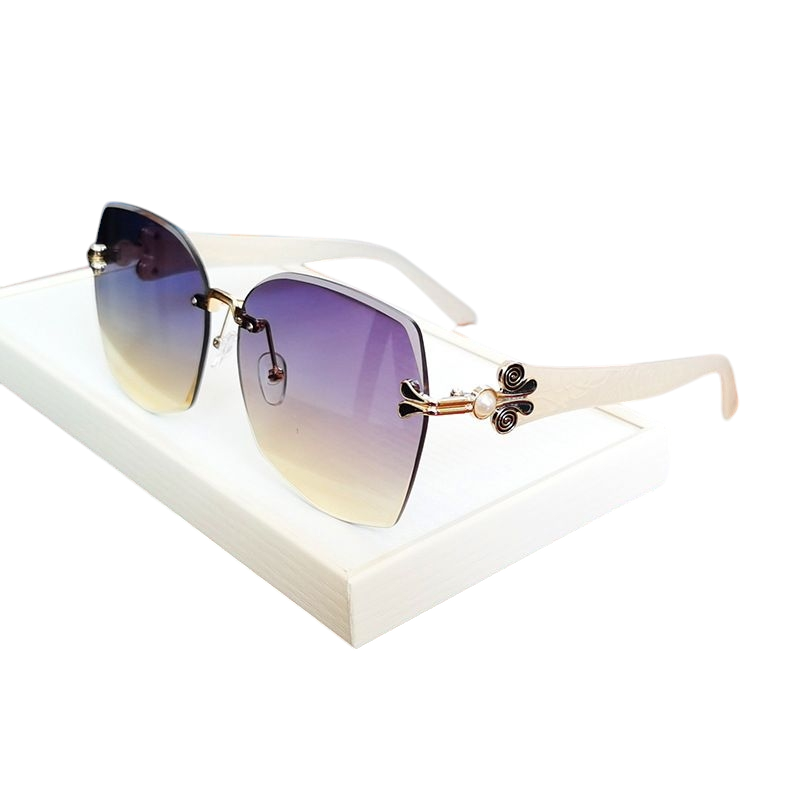 Sunglasses with Pearls (Oversized) - (choose your Colour)