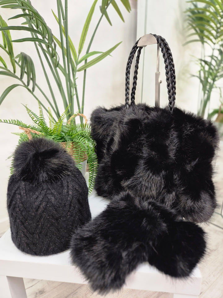 Oslo Fur Fur Pom Pom Hat with Gold Metallic Thread - Black