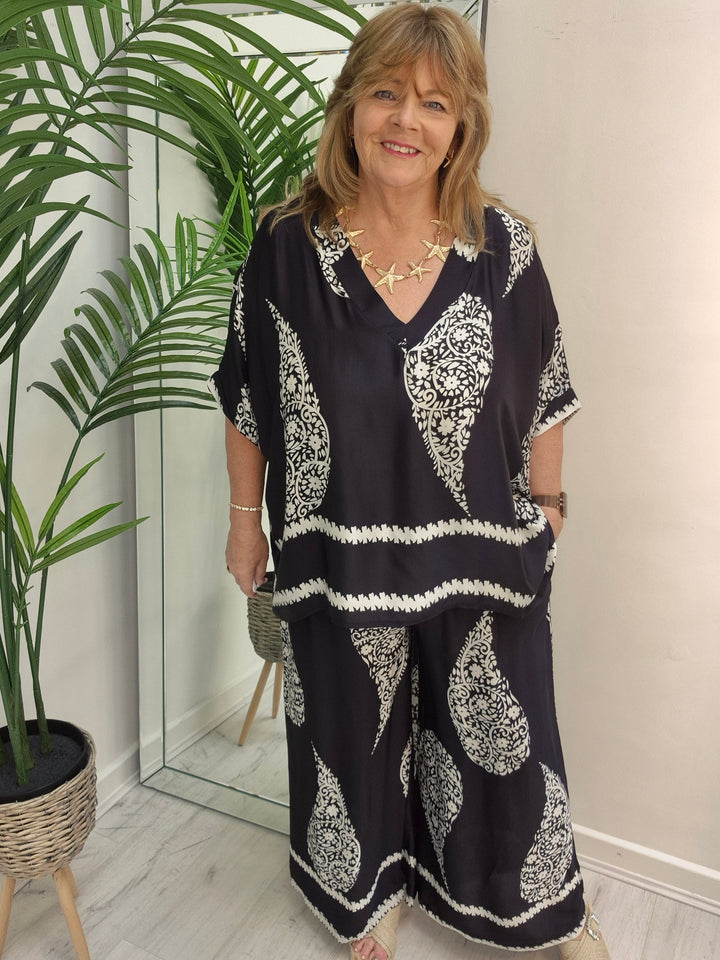 Patrice Paisley Co-ord (choose your Colour) - (fits from Size 12 up to Size 18)