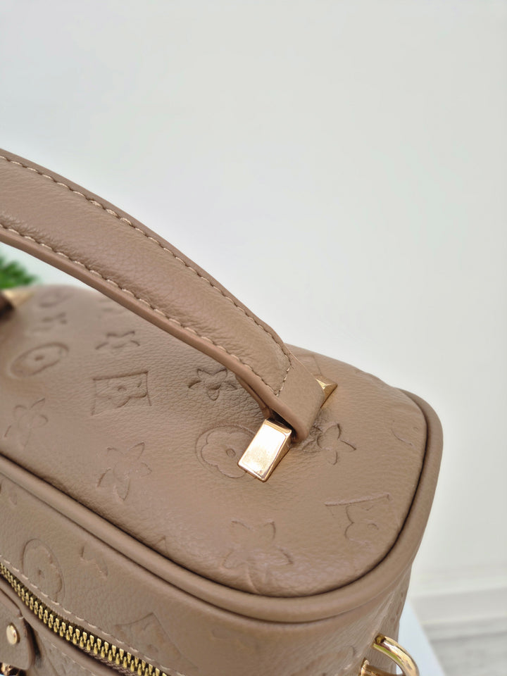 Louisa Bucket Bag - Taupe