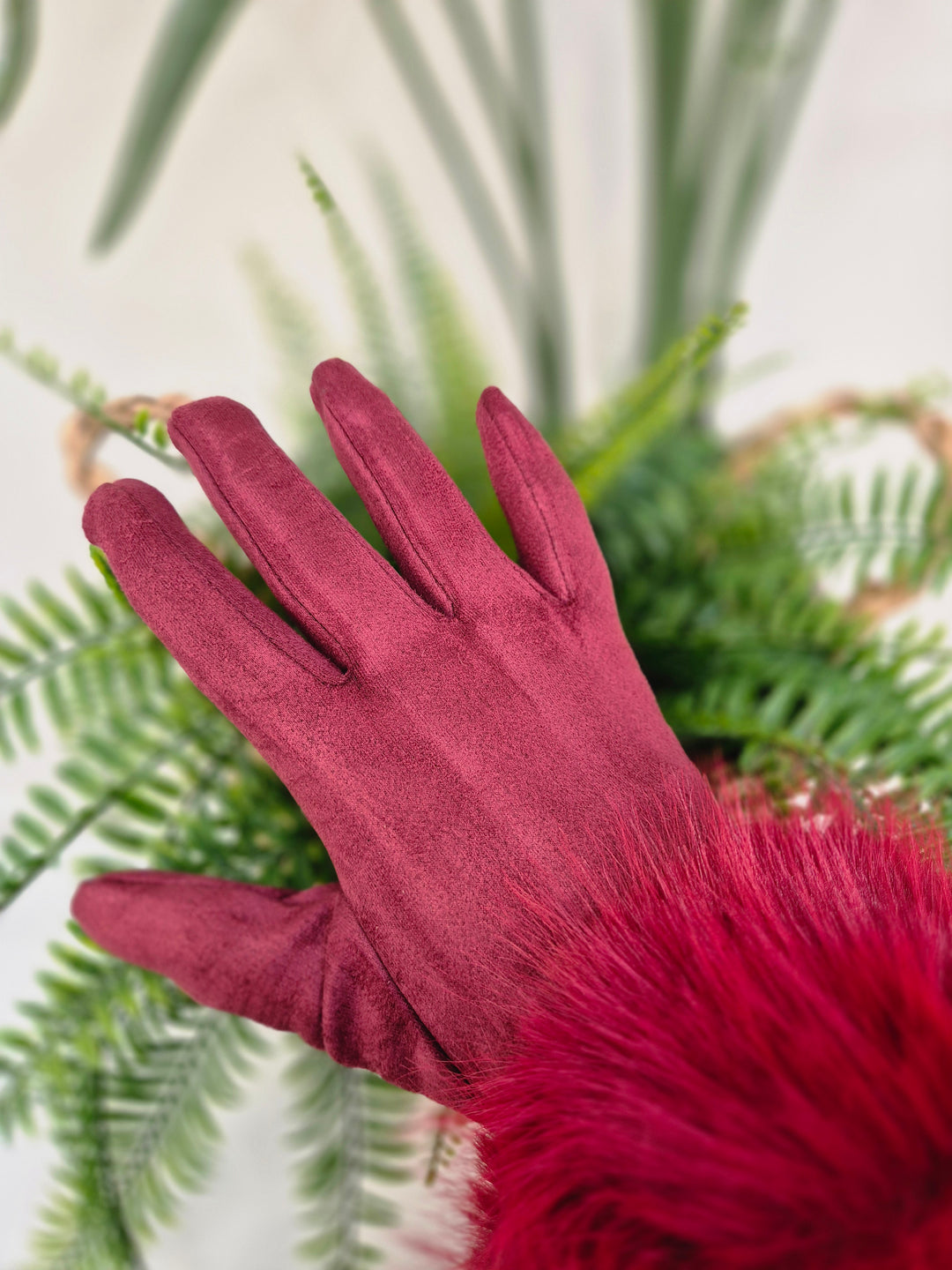 Oslo Gloves with Faux Fur - Berry