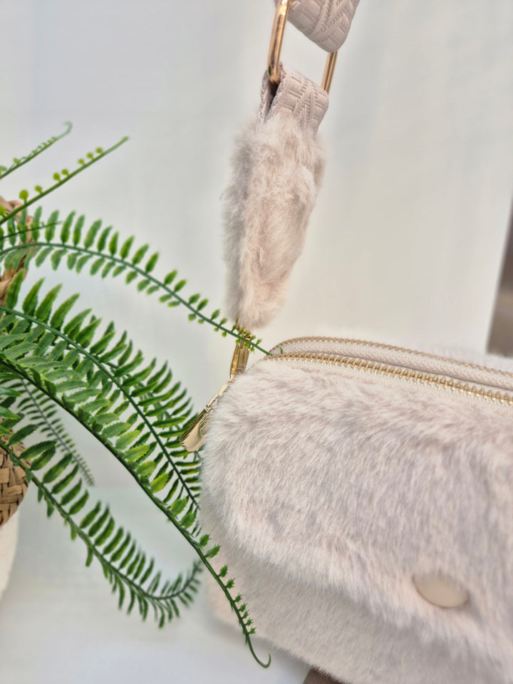 Oslo Faux Fur Bag - Latte