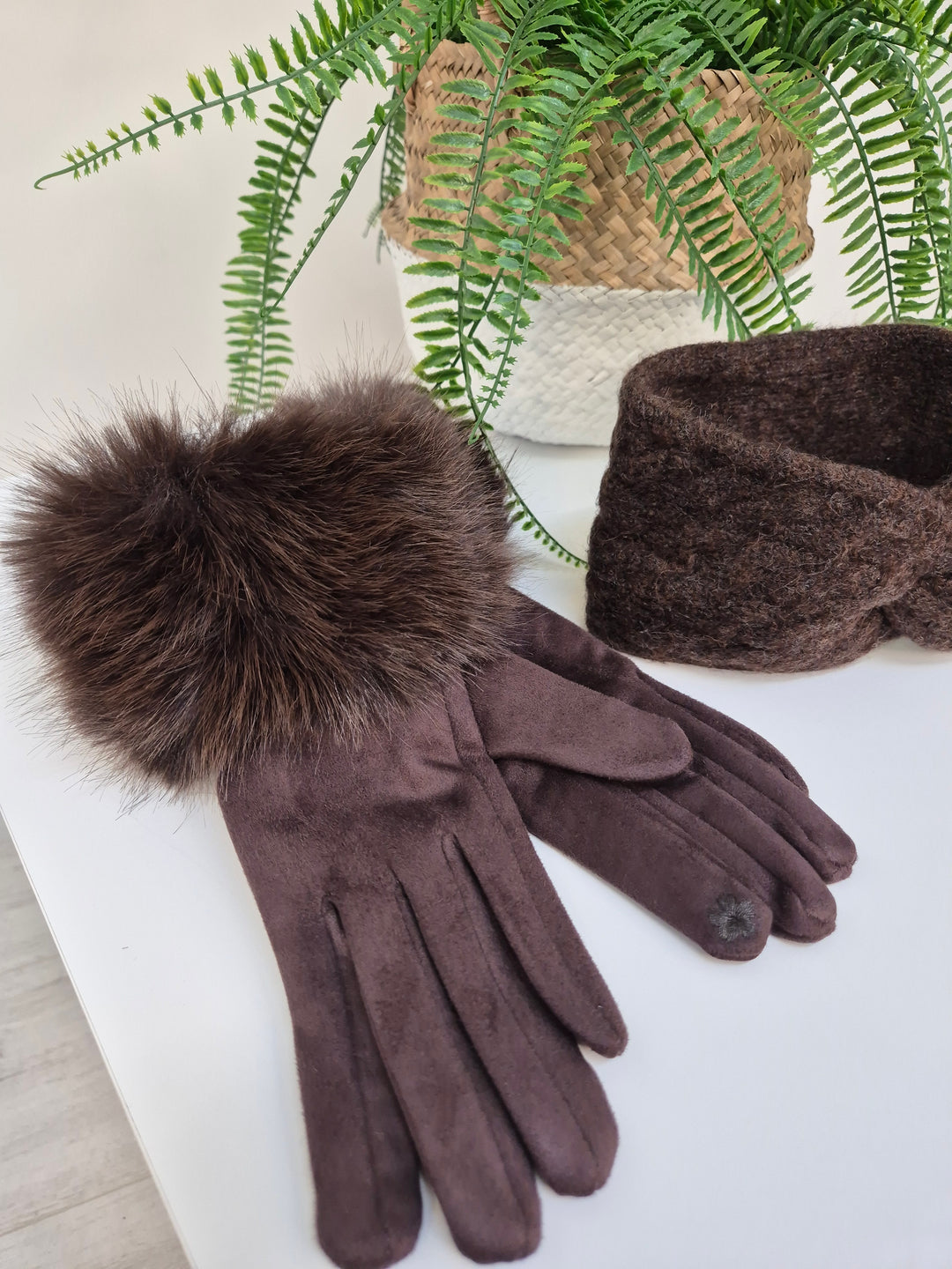 Oslo Gloves with Faux Fur - Chocolate
