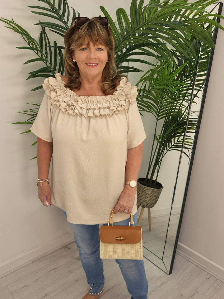 Bella Bardot Top - (choose your Colour) - (Curvy)