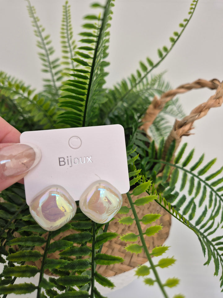 Mother of Pearl Earrings (Pierced)