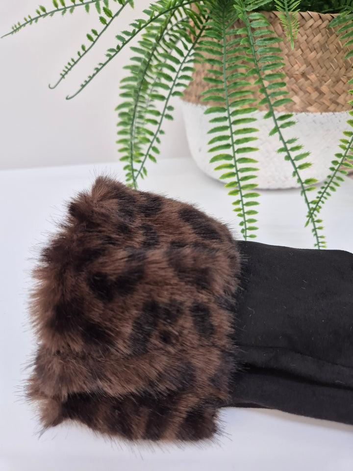 Oslo Gloves with Faux Fur - Black Leopard