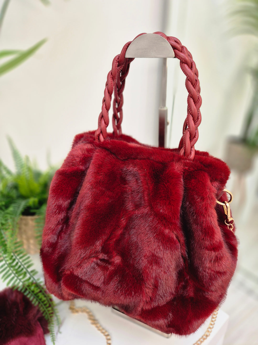 Oslo Faux Fur Bag with Gold Chain - Wine
