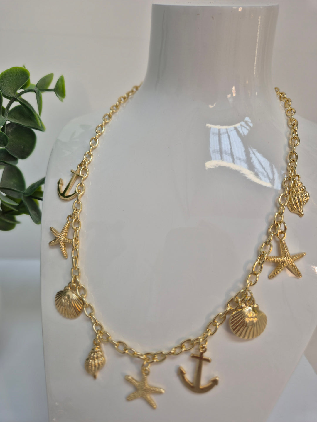 Starfish Charm Necklace - Gold Tone