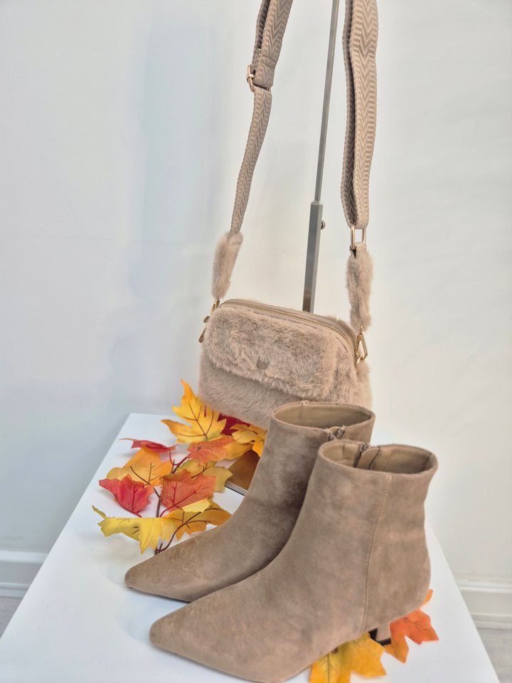 Oslo Faux Fur Bag - Beige