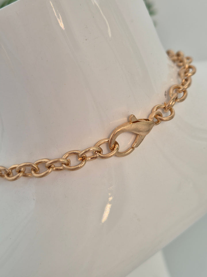 Starfish Necklace Graduating in Size - Gold Tone