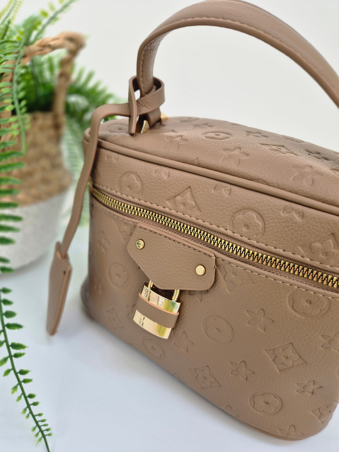 Louisa Bucket Bag - Taupe