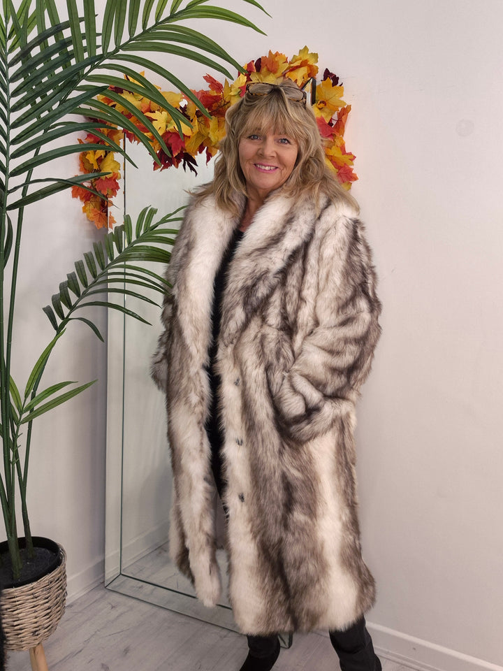 Oslo Faux Fur Longline Coat - Winter White/Chocolate (One Size - fitting Size 10/12 up to Size 16/18)