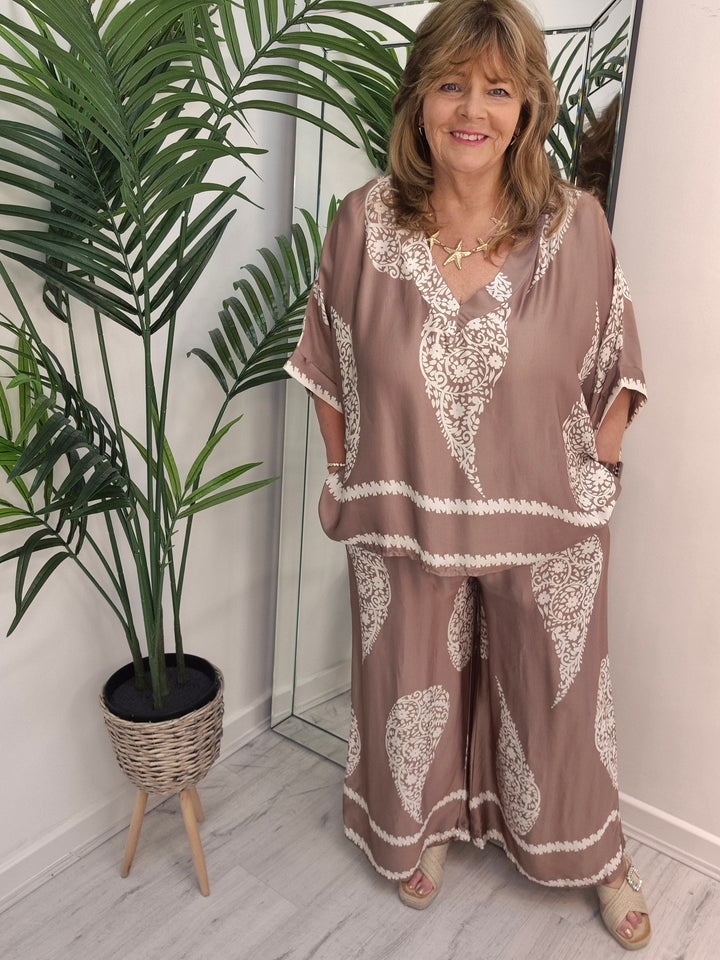Patrice Paisley Co-ord (choose your Colour) - (fits from Size 12 up to Size 18)
