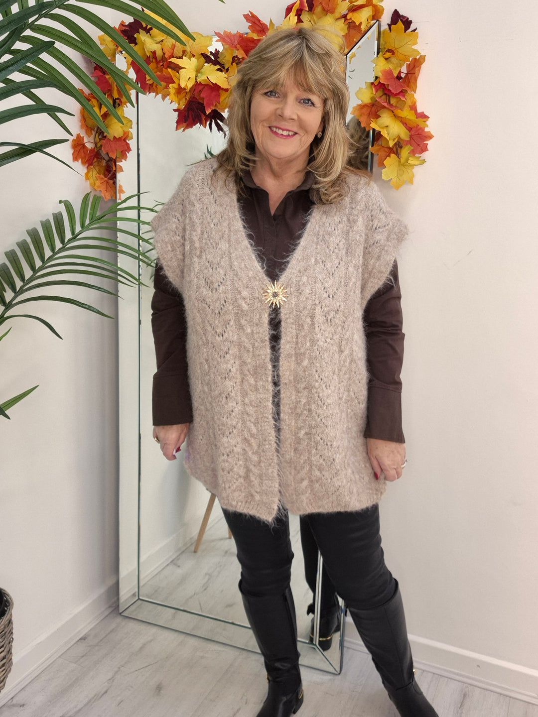 Vermont Super Soft & Fluffy Waistcoat (Oversized, fits from Size 16 up to Size 20/22) - Mochaccino
