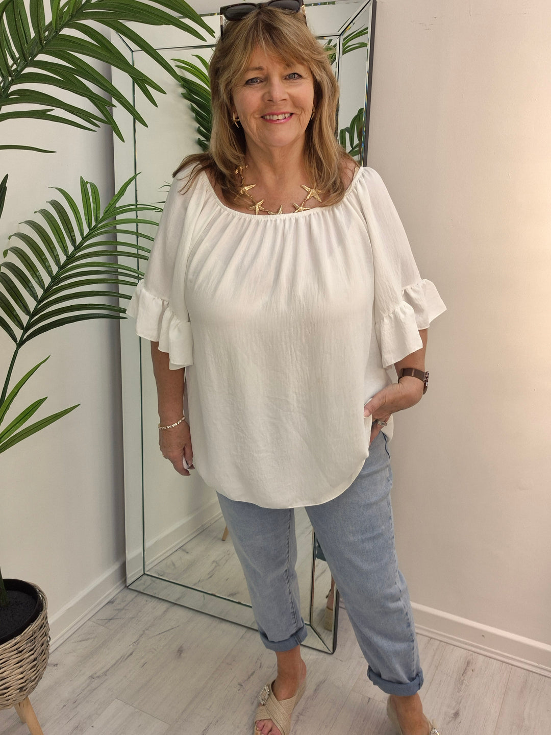 Jeani Mom Jeans Light Wash/Stonewashed - (choose your Size)