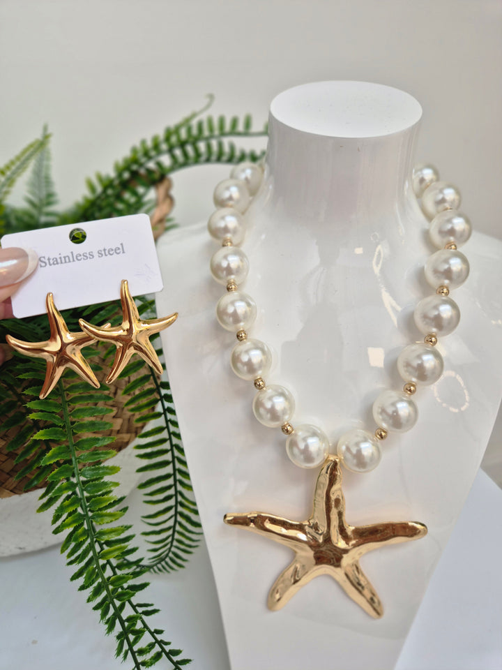 Starfish & Pearl Statement Necklace - Gold Tone