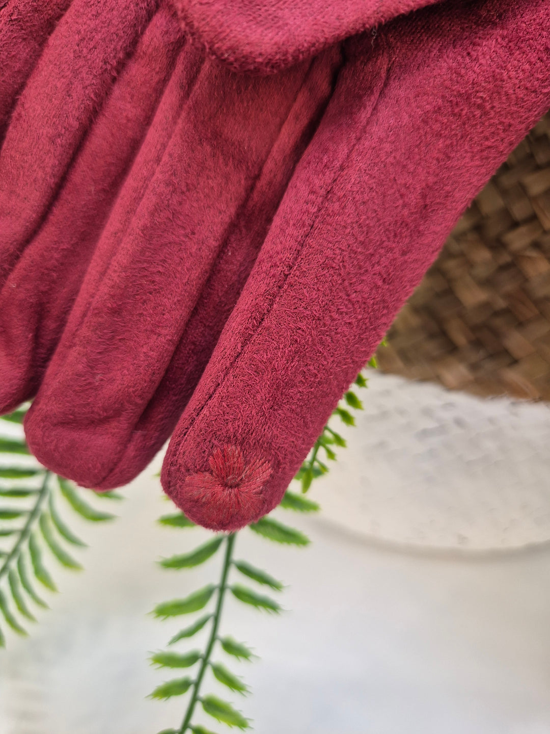 Oslo Gloves with Faux Fur - Berry