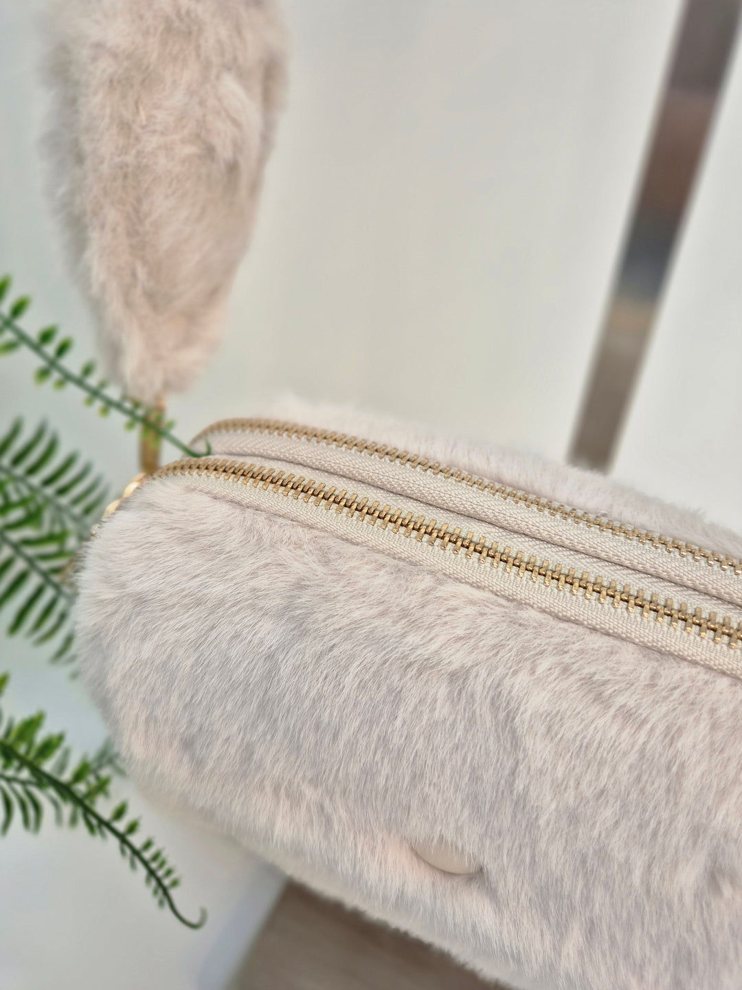 Oslo Faux Fur Bag - Latte