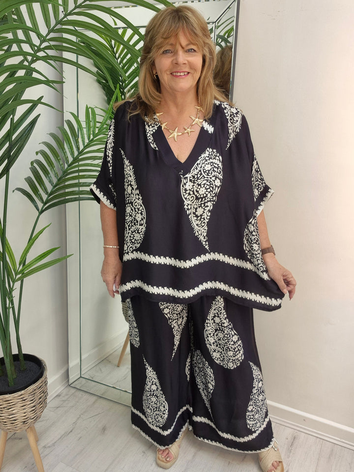 Patrice Paisley Co-ord (choose your Colour) - (fits from Size 12 up to Size 18)