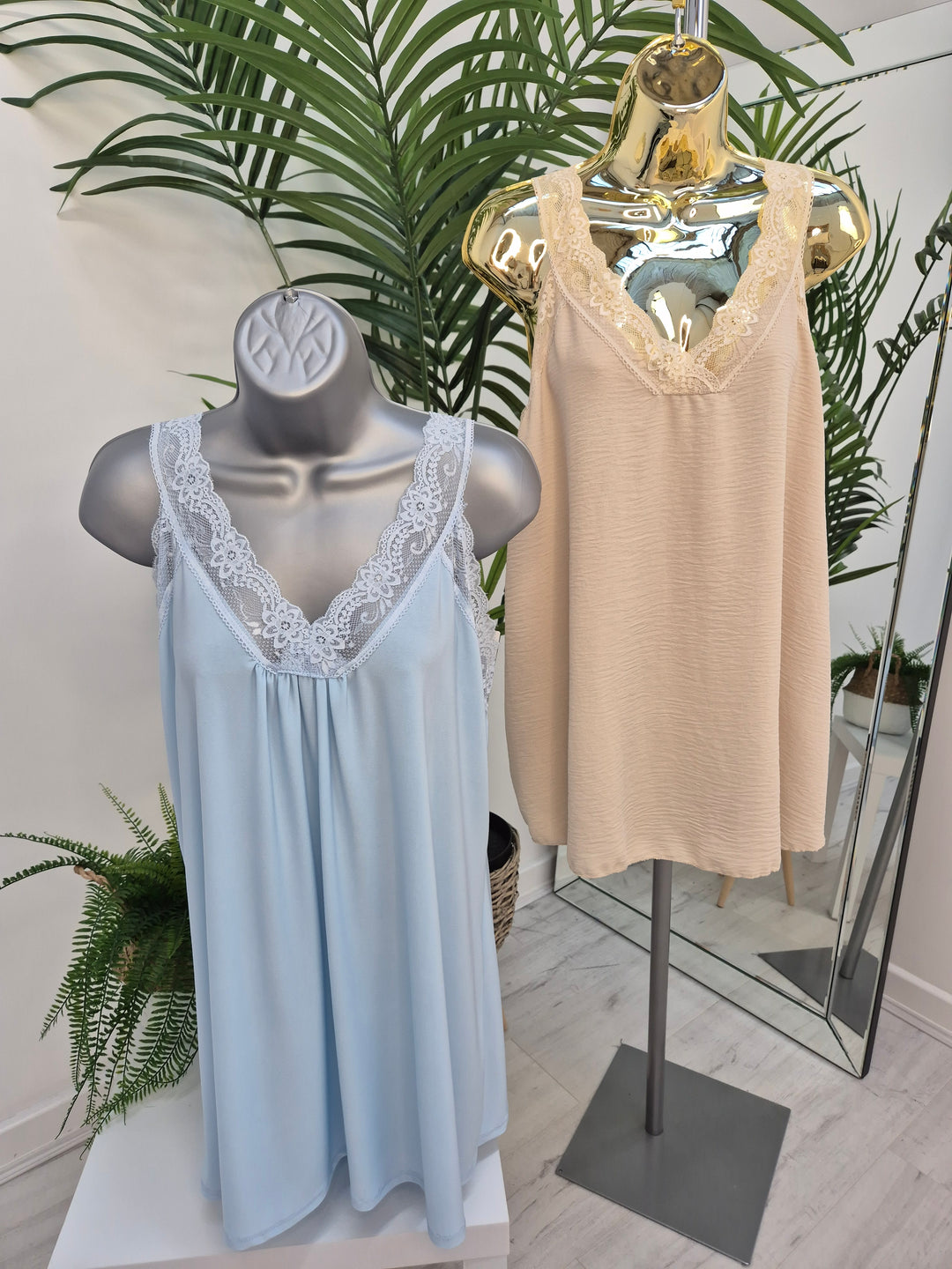 Linzi Lace Cami Top (Curvy) - (choose your Colour)