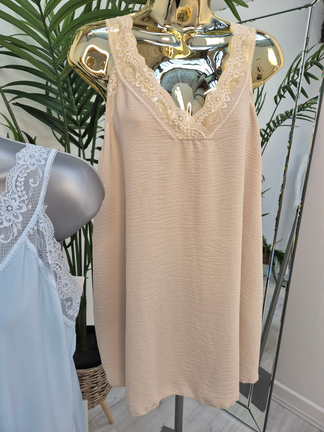 Linzi Lace Cami Top (Curvy) - (choose your Colour)