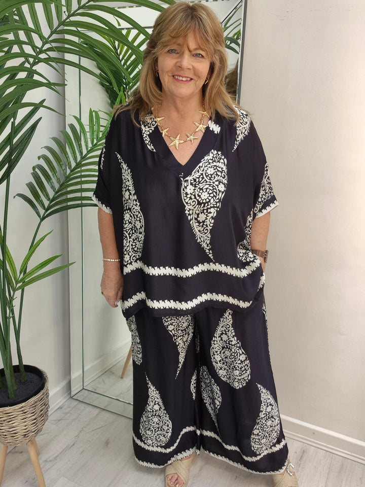 Patrice Paisley Co-ord (choose your Colour) - (fits from Size 12 up to Size 18)