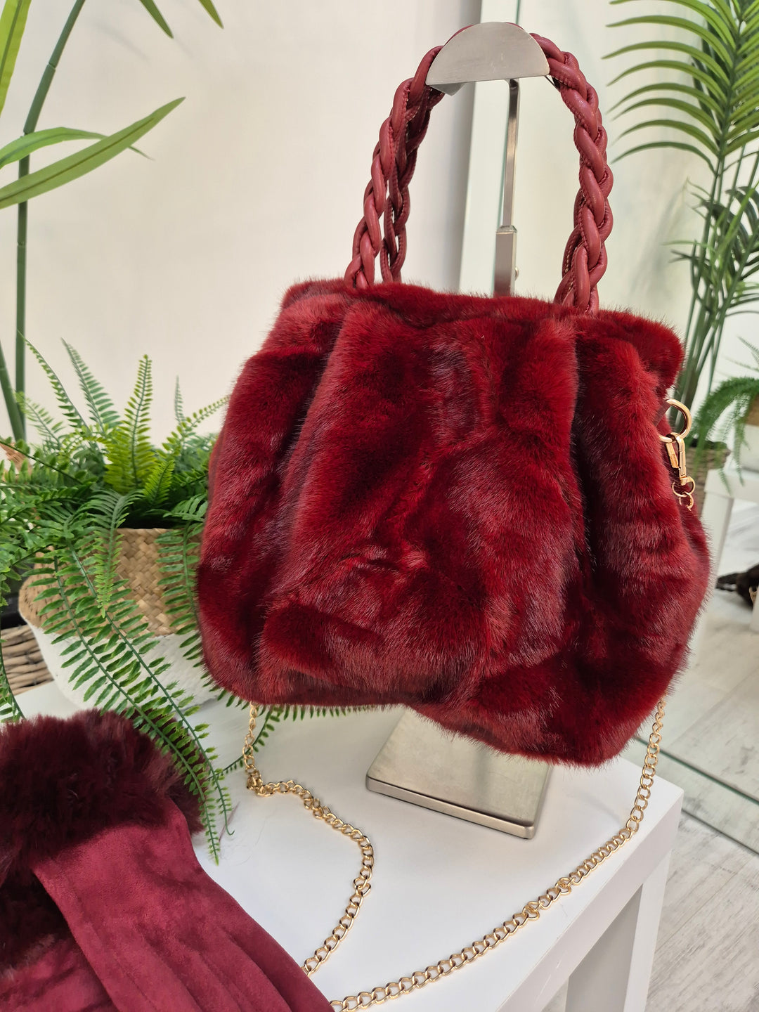 Oslo Faux Fur Bag with Gold Chain - Wine