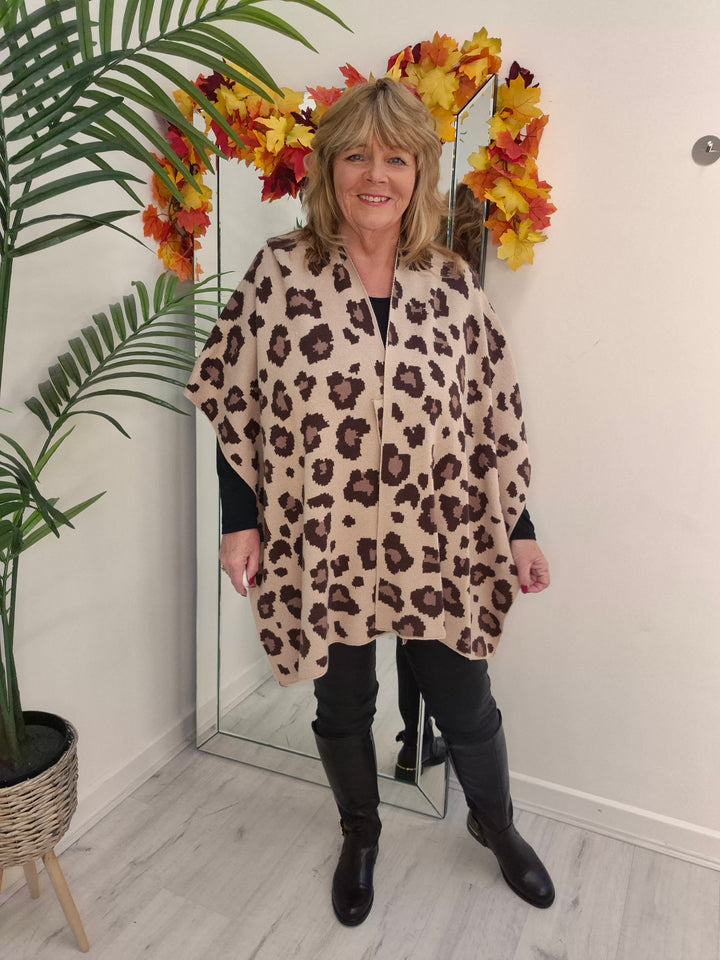 Leopard Super Soft Poncho/Wrap - Mochaccino (One Size/Curvy Size from 12 up to Size 20)