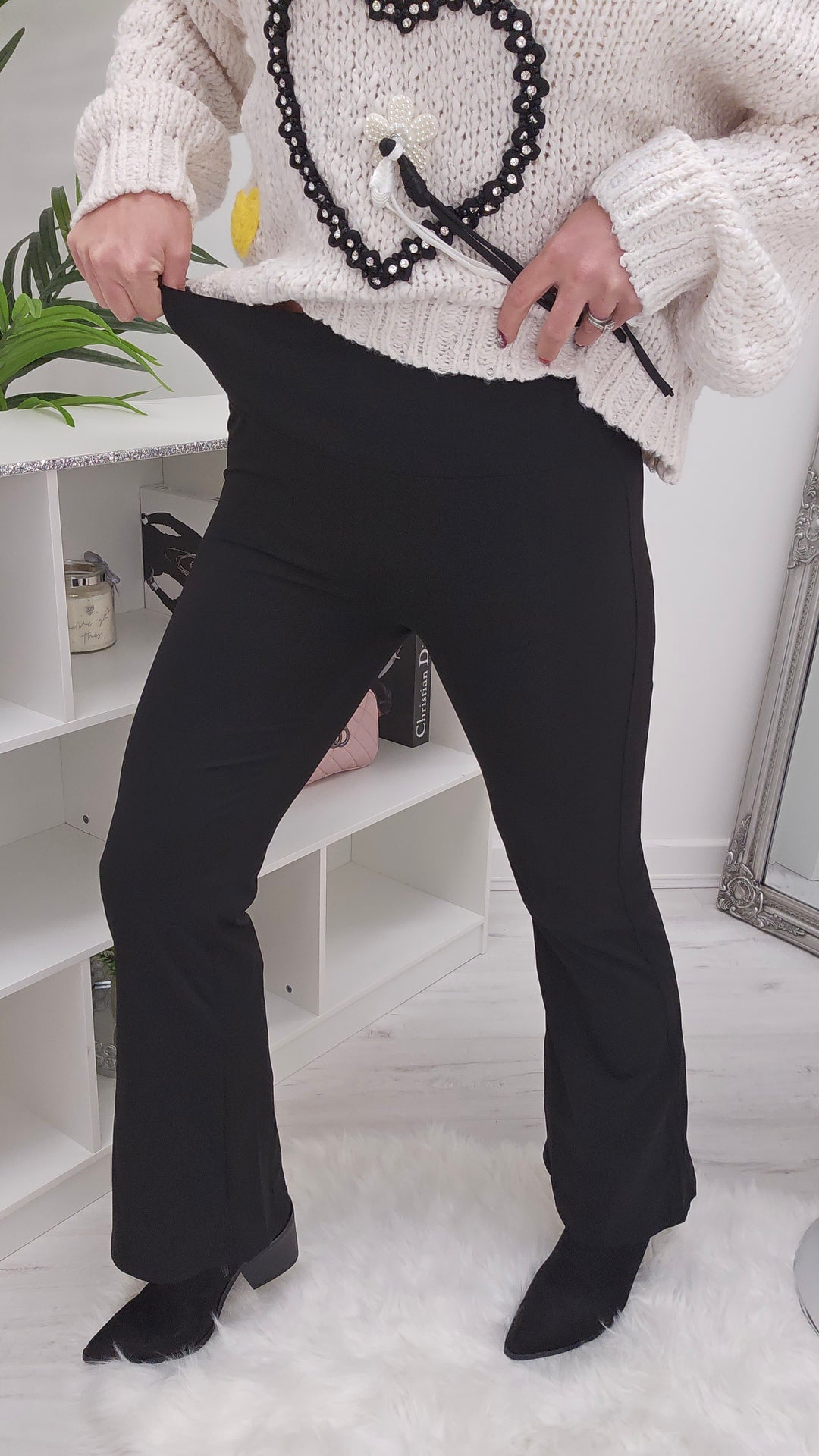 Fiona Flared Energy Leggings - Black (Choose your Size)