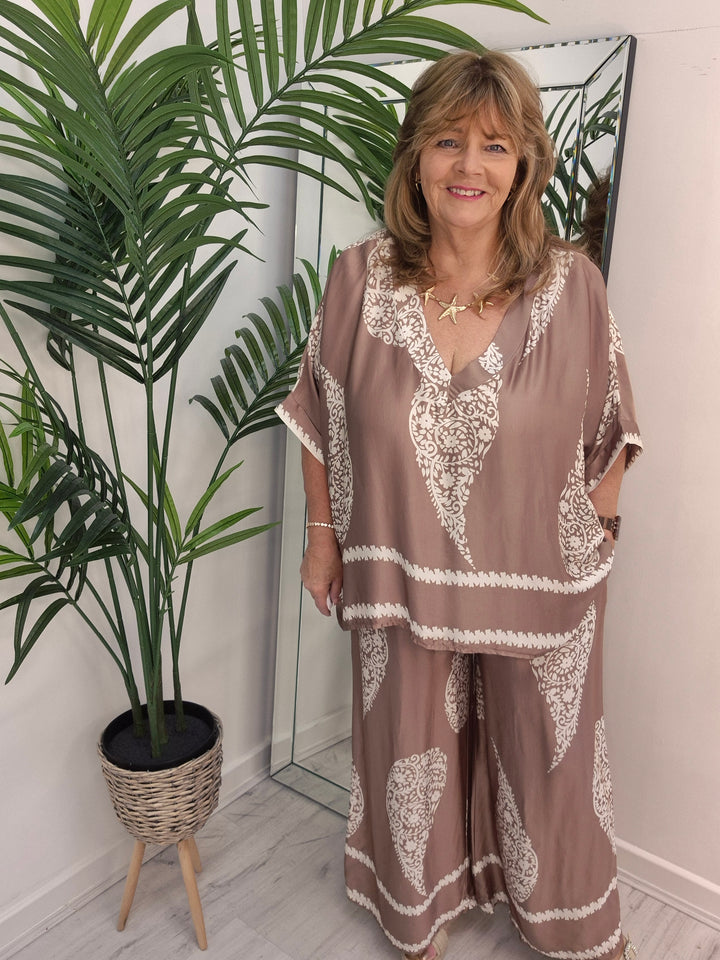 Patrice Paisley Co-ord (choose your Colour) - (fits from Size 12 up to Size 18)