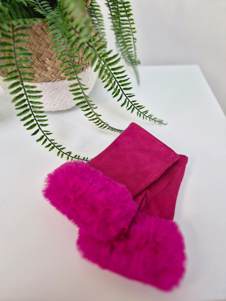Oslo Faux Fur Fingerless Gloves - Hot Pink