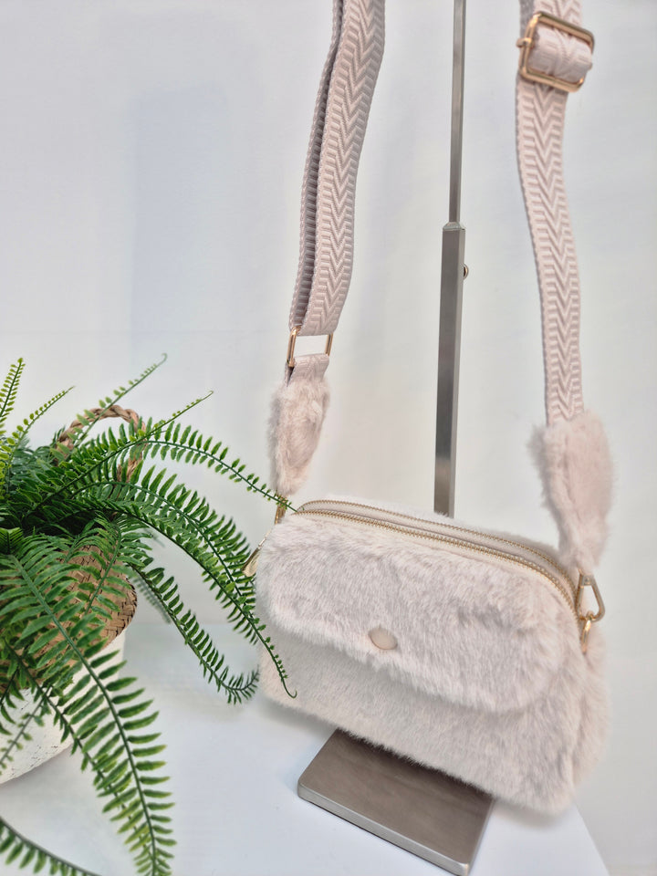 Oslo Faux Fur Bag - Latte