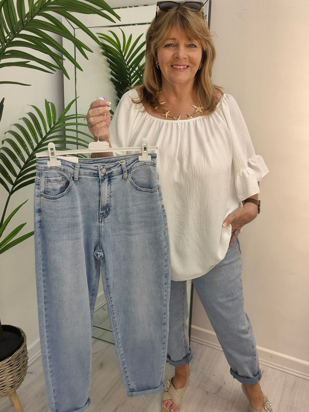 Jeani Mom Jeans Light Wash/Stonewashed - (choose your Size)