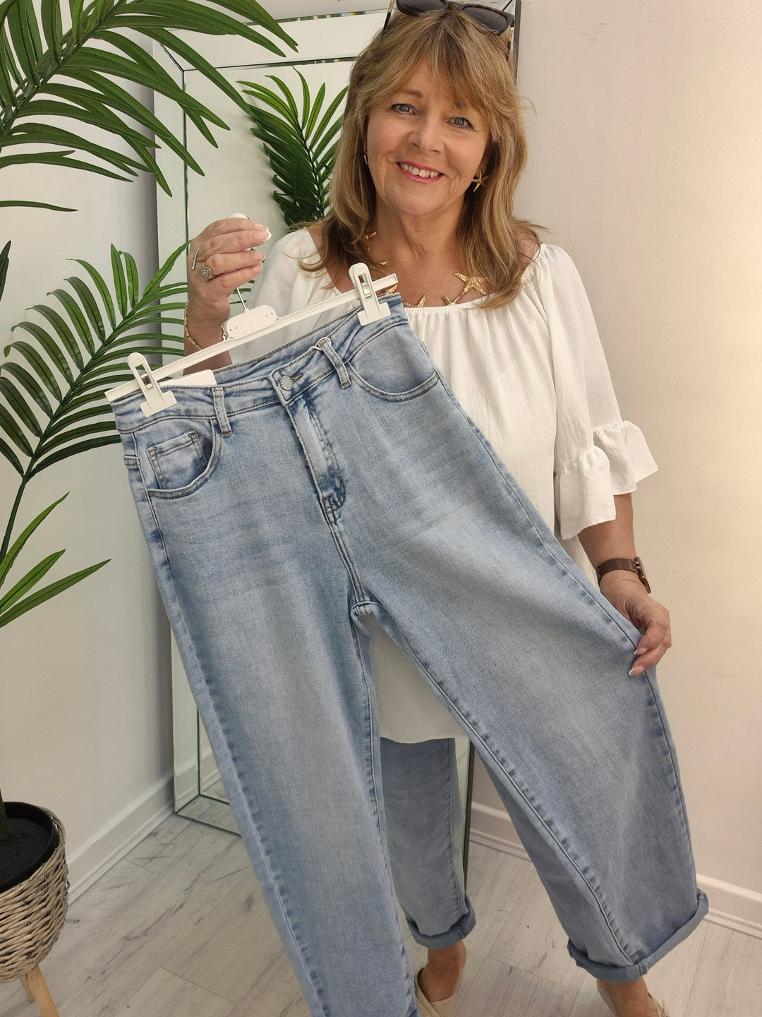 Jeani Mom Jeans Light Wash/Stonewashed - (choose your Size)