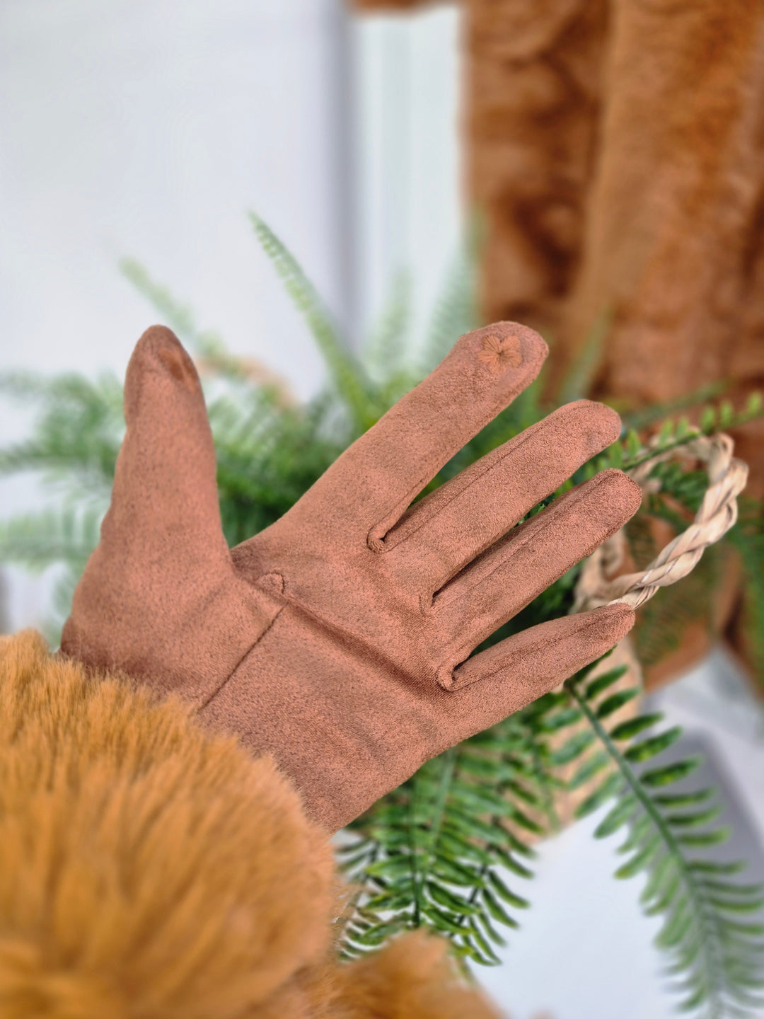 Oslo Gloves with Faux Fur - Tan