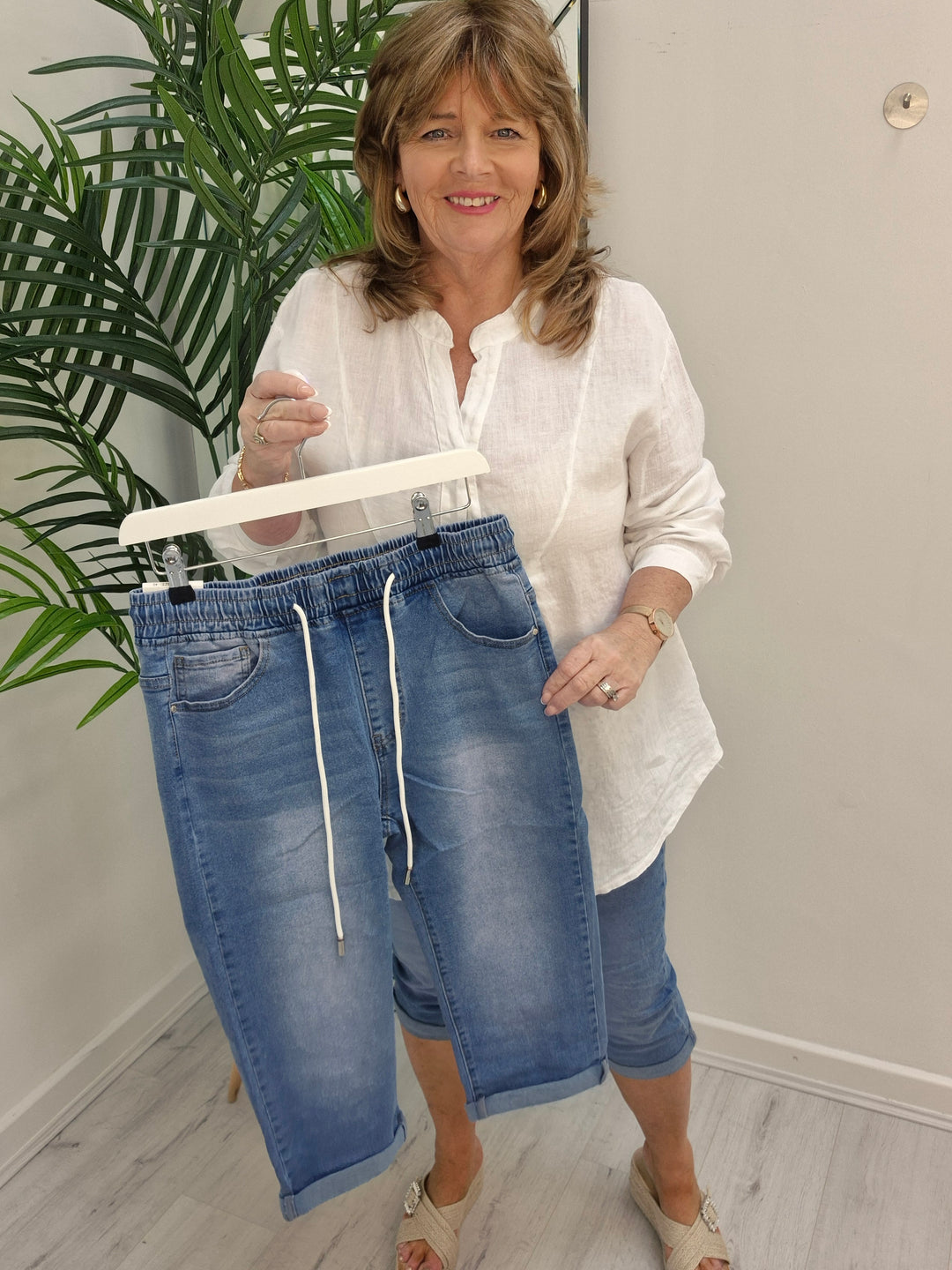 Ella Elasticated Waist Pedal Pusher Shorts (choose your Size)