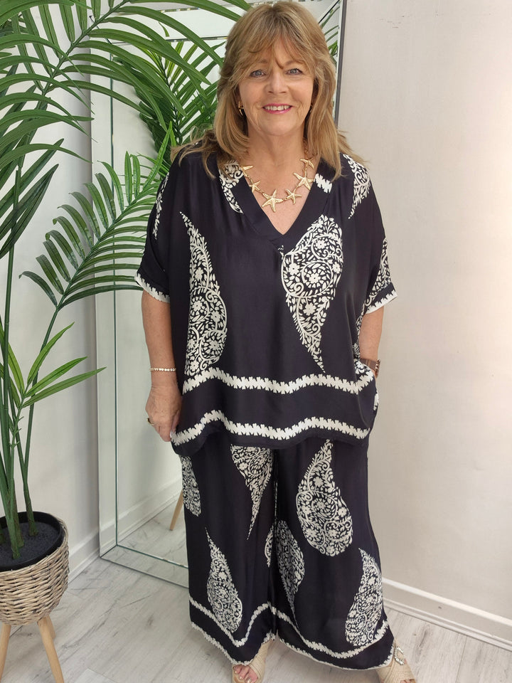 Patrice Paisley Co-ord (choose your Colour) - (fits from Size 12 up to Size 18)