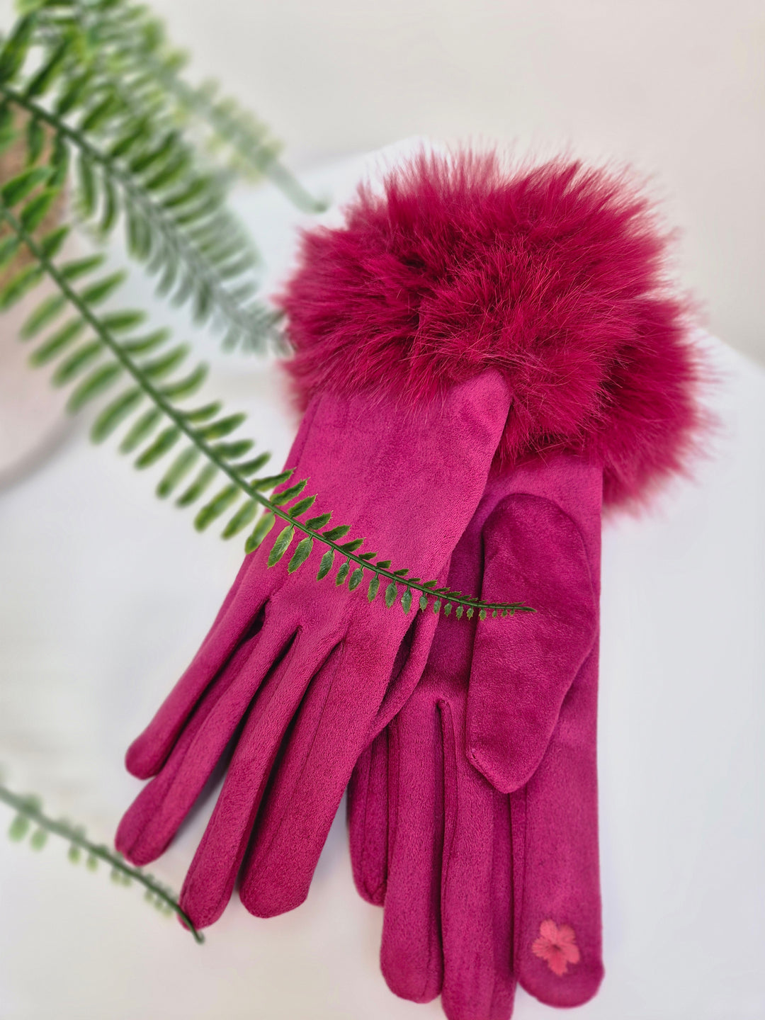 Oslo Gloves with Faux Fur - Hot Pink