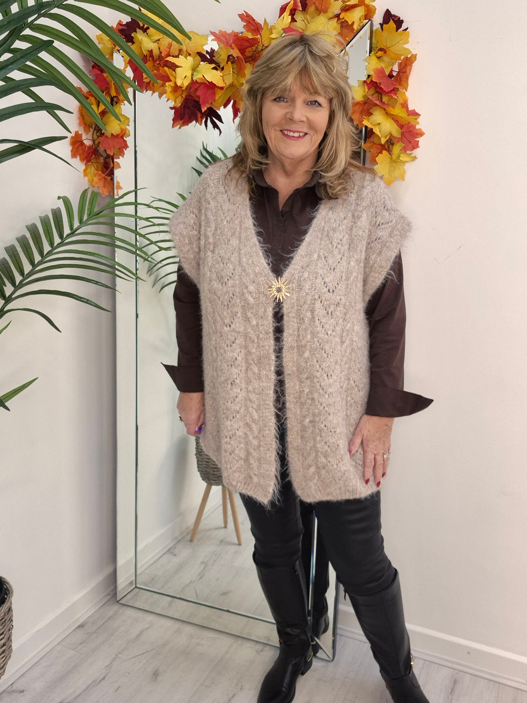 Vermont Super Soft & Fluffy Waistcoat (Oversized, fits from Size 16 up to Size 20/22) - Mochaccino