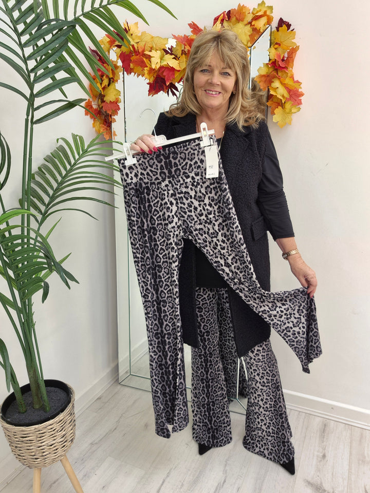 Lizzy Grey Leopard Flared Leggings (Soft Touch) - (choose your Size)