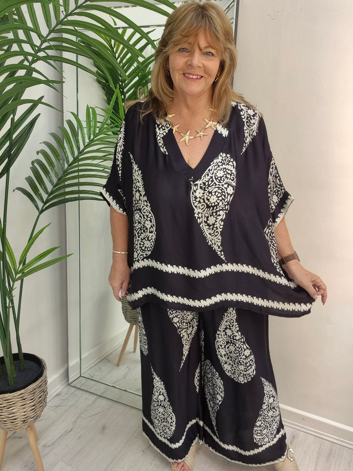 Patrice Paisley Co-ord (choose your Colour) - (fits from Size 12 up to Size 18)