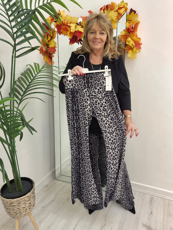 Lizzy Grey Leopard Flared Leggings (Soft Touch) - (choose your Size)
