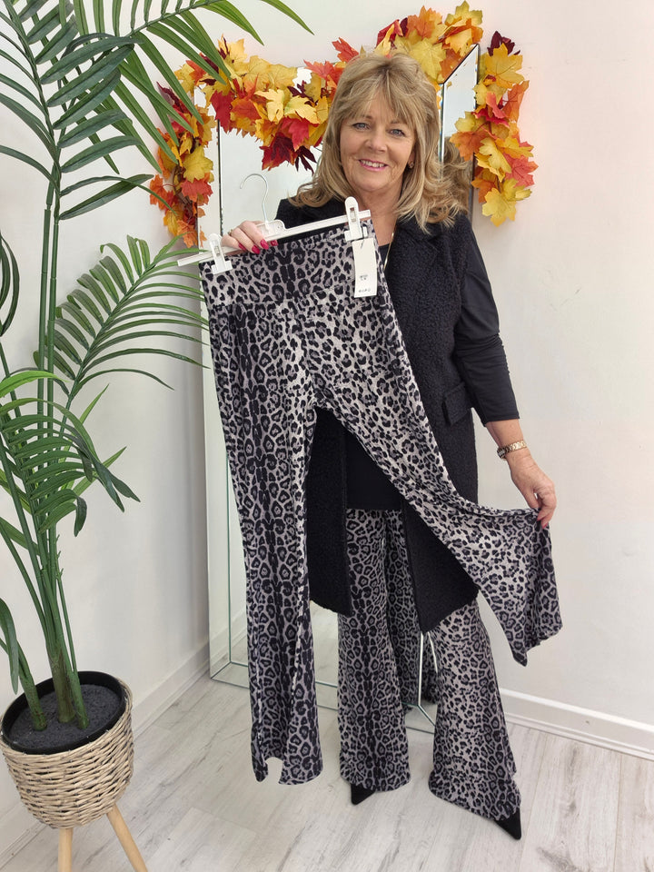 Lizzy Grey Leopard Flared Leggings (Soft Touch) - (choose your Size)
