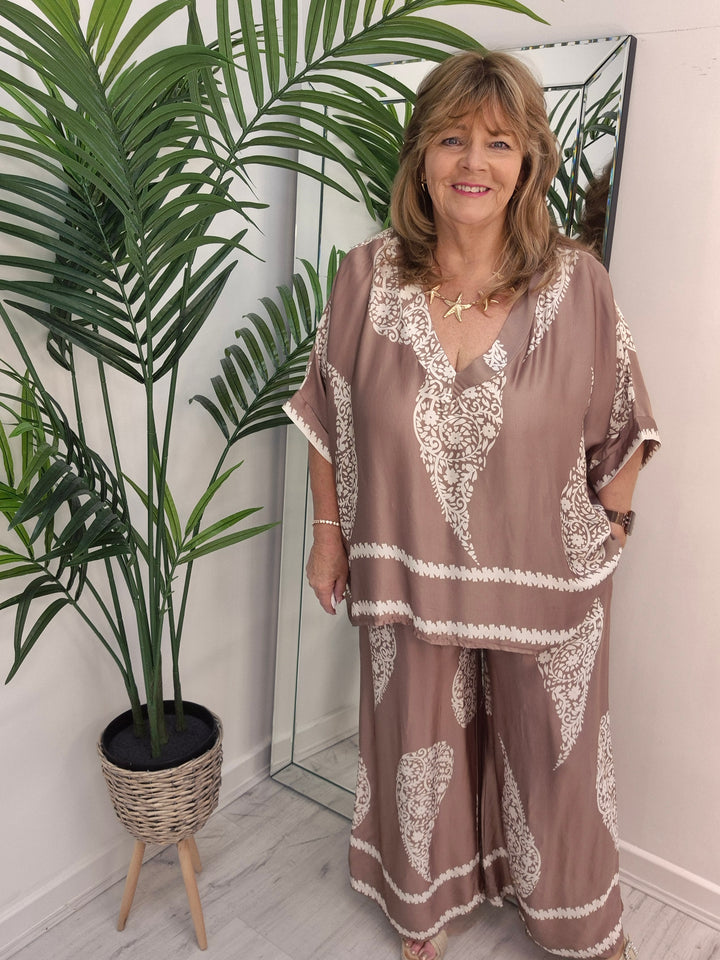 Patrice Paisley Co-ord (choose your Colour) - (fits from Size 12 up to Size 18)