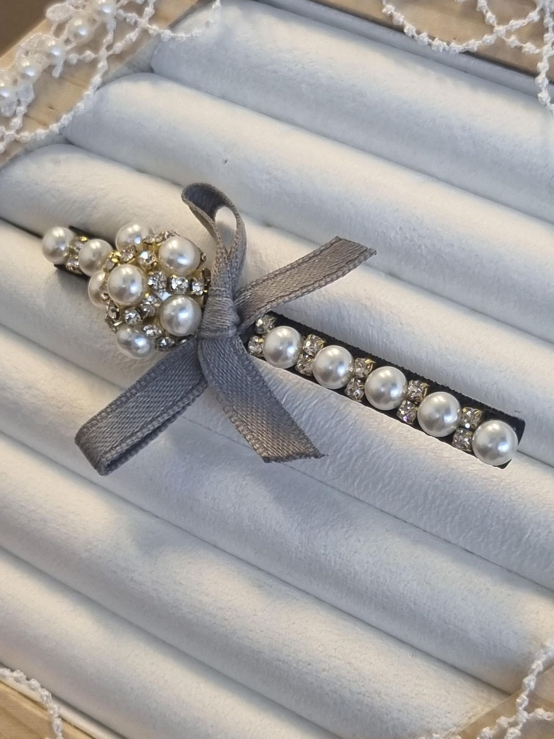 Bow & Diamante Hair Clip