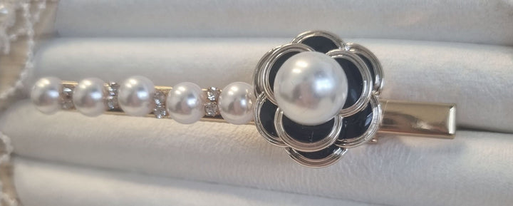 Flower & Diamante Hair Clip