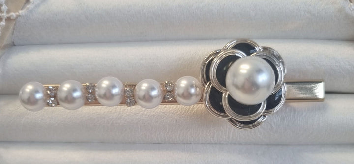 Flower & Diamante Hair Clip